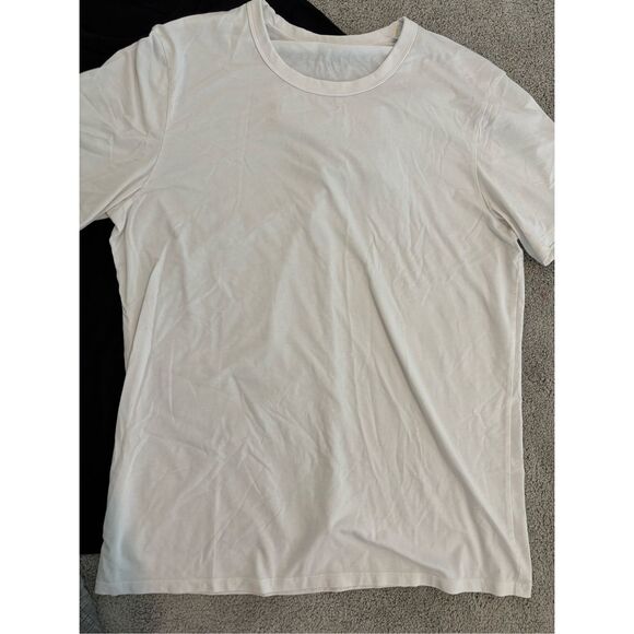 Lot of (3) Lululemon Men’s short sleeve t shirts, Med $204 A3 - Picture 6 of 7